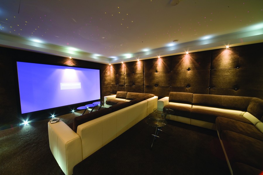Why Should You Hire an Integrator to Create Your Home Theater?